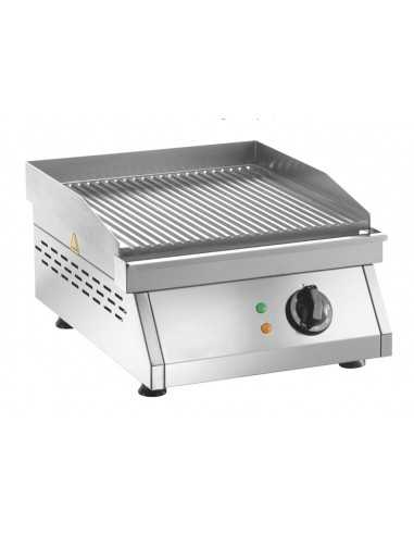 Electric fry top with ribbed stainless steel top